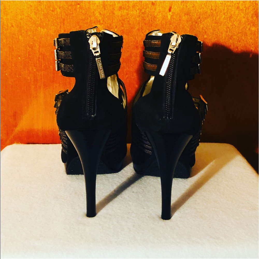 🤩🤩Brand New Calvin Klein Sandals🤩🤩 - Picture 2 of 5